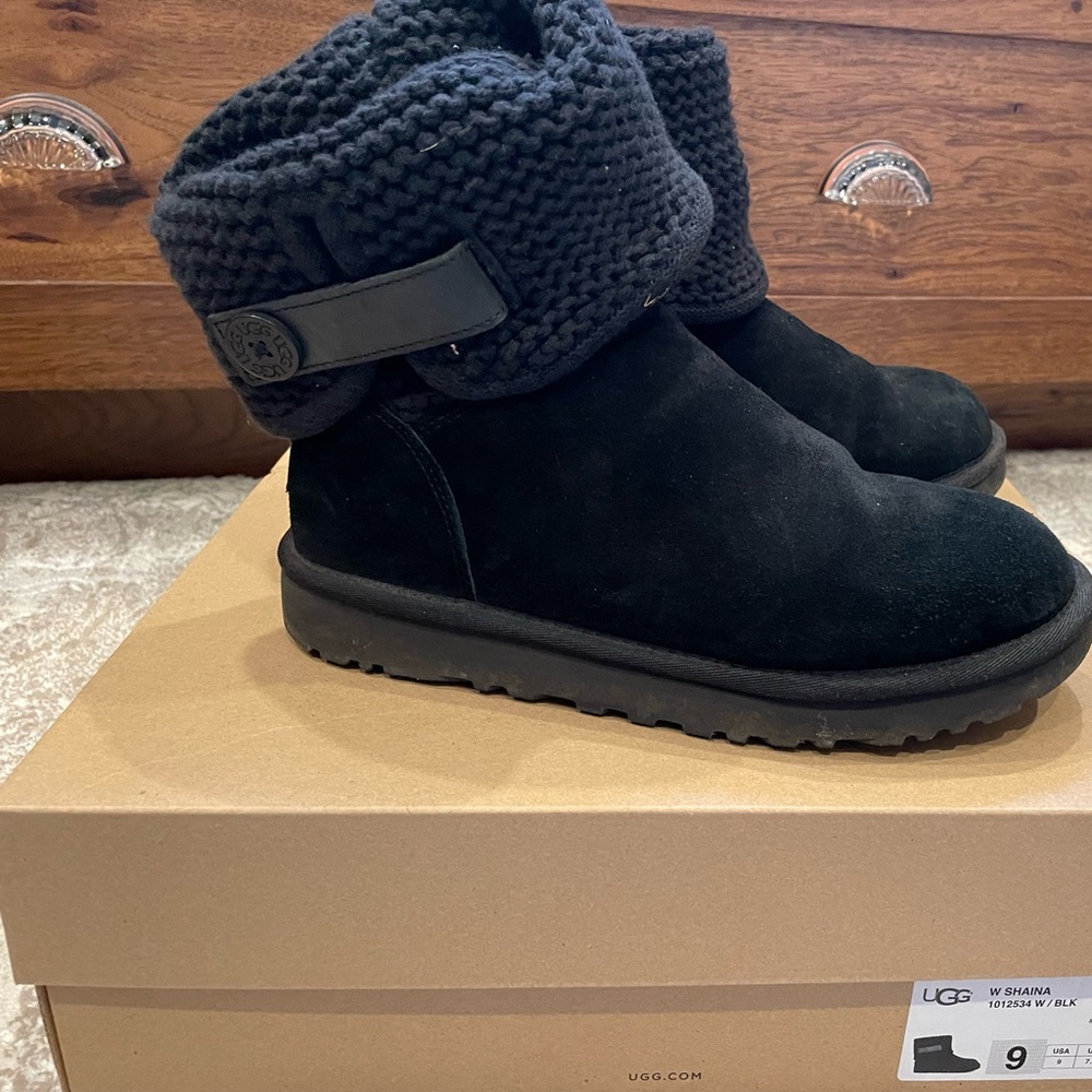 UGG Shaina Black Boots